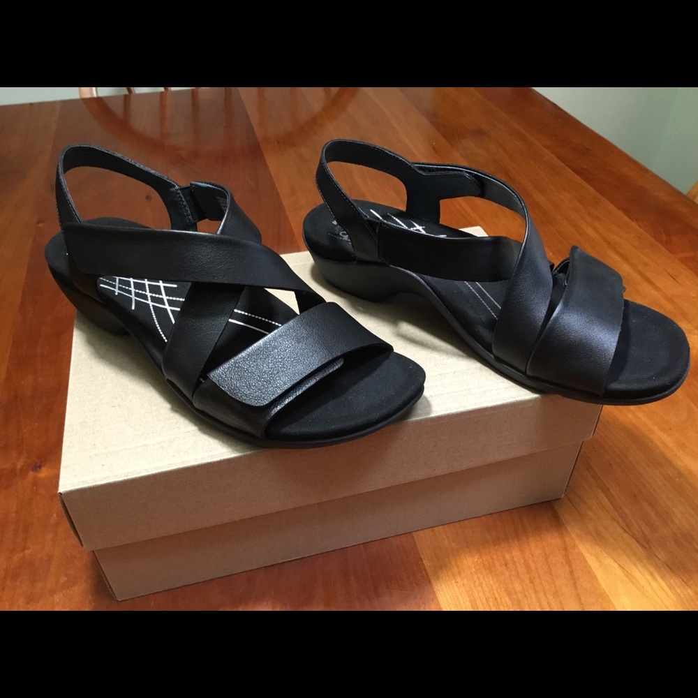 ABEO B.I.O. System Norma Neutral Sandals, 8, Black